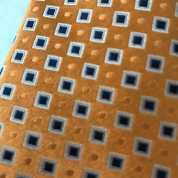 NWT Silk Tie Stain Resistant Orange w/Black Accent Saddlebred - Picture 5 of 9